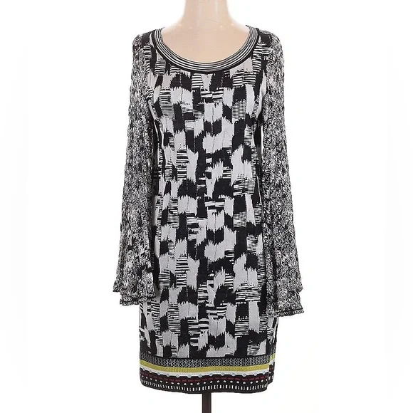 Missoni Graphic Knit Dress with Bell Sleeves and Elastic Hem - Picture 1 of 4
